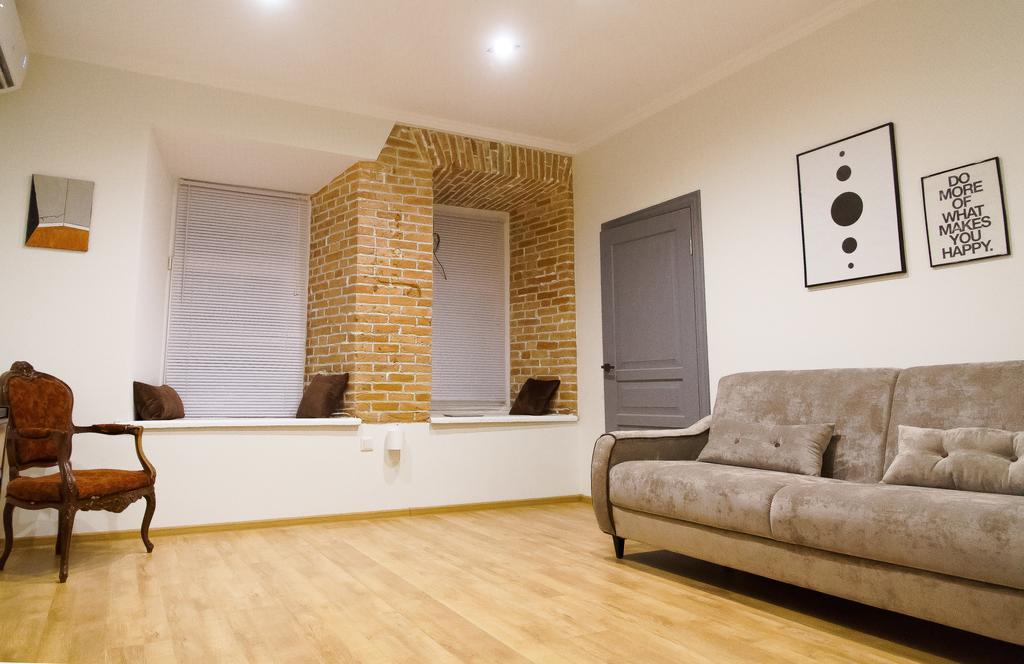 Apartment In The Center Of Odessa Exterior foto