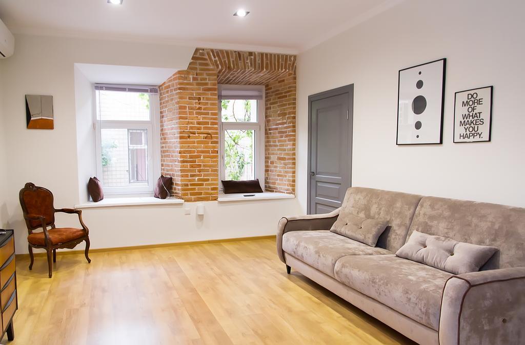 Apartment In The Center Of Odessa Exterior foto